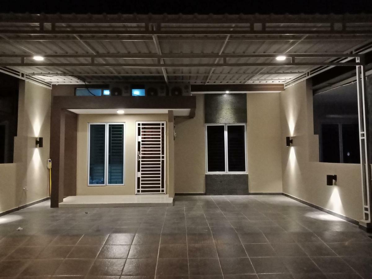 Отель Sleeprest @ Golden Prima Batam Экстерьер фото